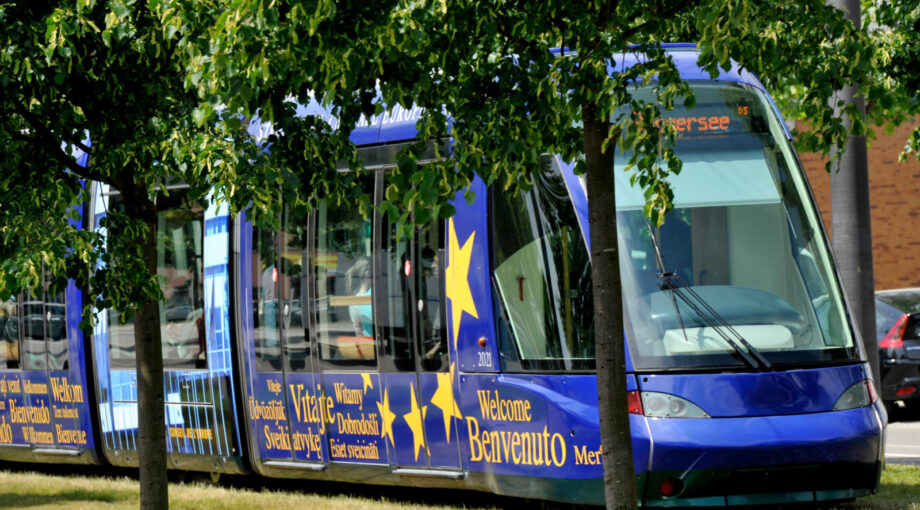 Tram circulant dans Strasbourg